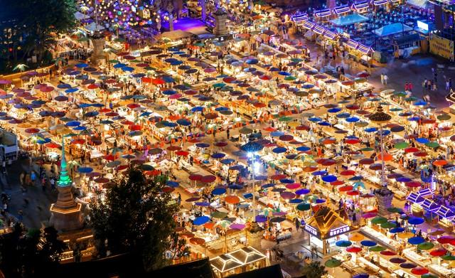 西双版纳江边夜市，西双版纳最火爆的夜市（到西双版纳一定要知道的五件事）