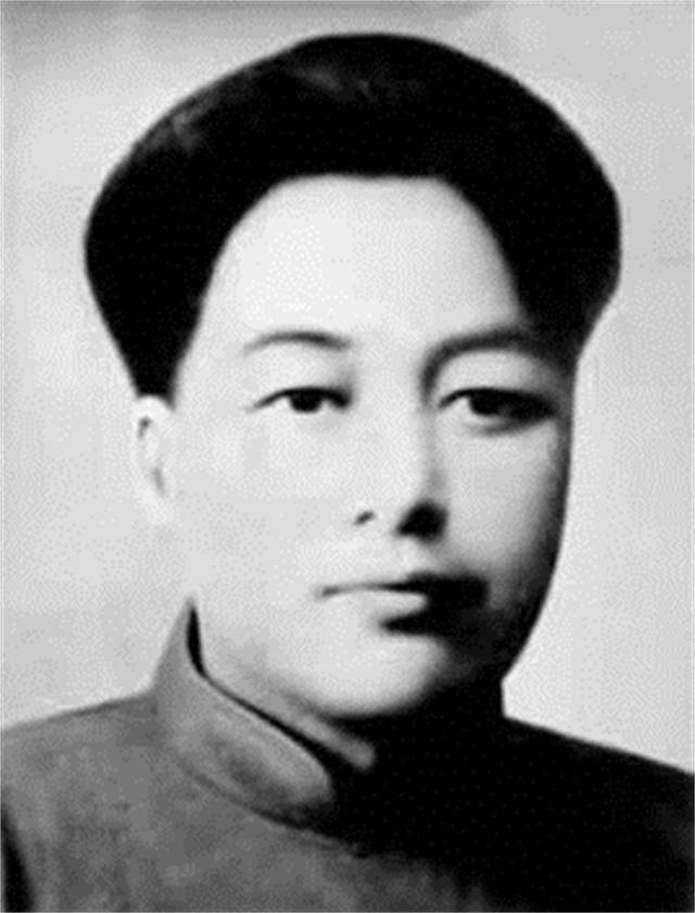 李敏个人资料及简历，李敏简历（提醒道：我有个哥哥还活着）