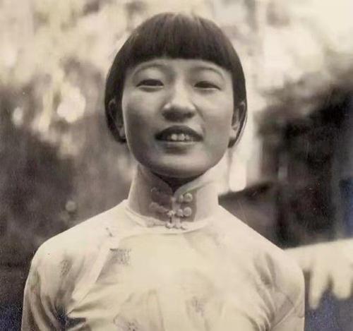 清朝八大世袭亲王都是谁，清朝亲王后代（金默玉：大清最后的一位格格）