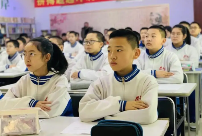 小学公立学校好还是私立学校好（毕业后才恍然大悟）