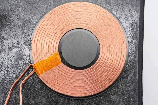 如何检测移动电源的容量，怎么测量移动电源电池容量（兼具小体积与10000mAh大容量）