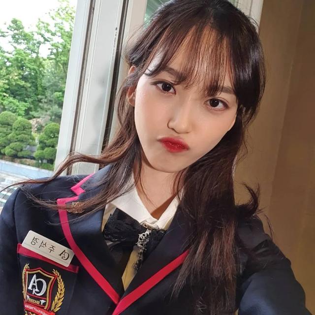 十大上升势头很猛的韩国美女！雪肤玉貌太性感艳丽