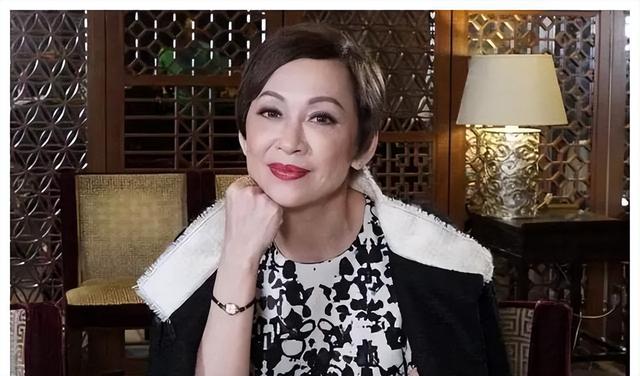 周润发的生活婚姻状况，周润发和余安安：离婚38年