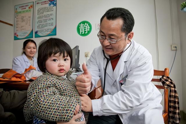 九个月宝宝辅食和奶量时间表，九个月宝宝一天吃几顿辅食（10个辅食添加的常识）