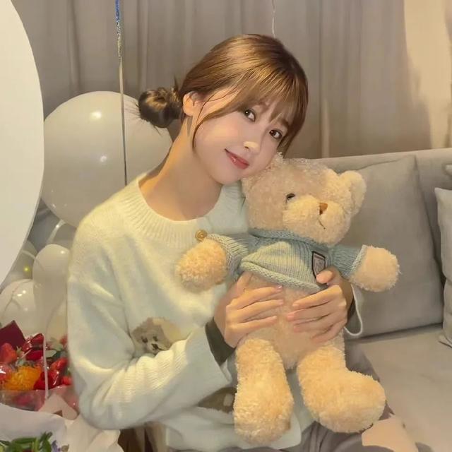 很小众却很惊艳的头像，ins惊艳小众女生头像 山高自有可行路水深自有渡船人。微信（正如我不能做你的梦）