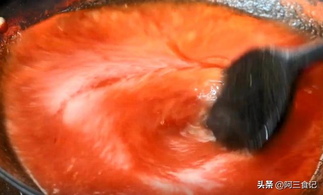 西红柿酱的家庭制作，西红柿酱的家庭制作放盐吗（番茄酱别买着吃了）