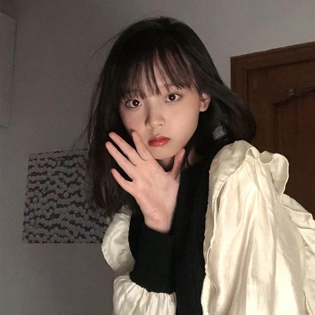 还记得演《红楼梦》的那群“小戏骨”吗？她们现在越来越漂亮了