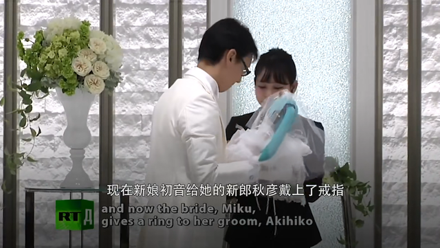 初音未来，初音未来的消失（日本男子4年前迎娶初音未来图片）