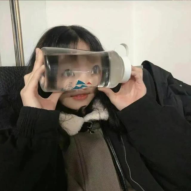 奥特曼头像搞笑，奥特曼搞怪头像／沈也／真的超可微信（男生女生头像萌宠超可爱小猫小狗奥特曼动漫头像）