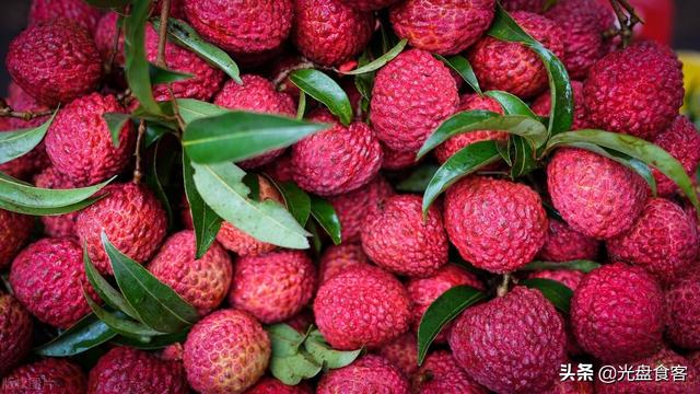 提子是什么季节的水果，提子是什么季节的水果 提子成熟季节（7月必吃的5种应季水果）