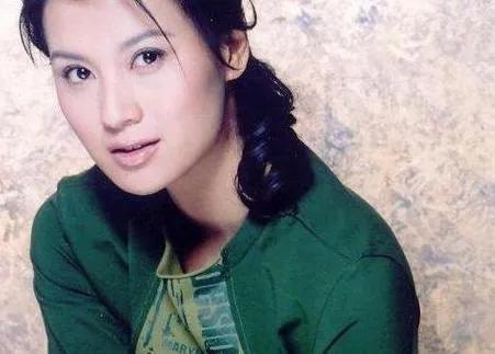 史兰芽的故事:16岁出道,经历三段婚姻,被大13岁的李幼斌宠成宝