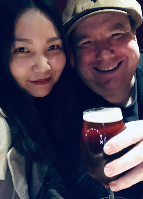 趴耳朵，娶了小12岁的中国媳妇（趴耳朵狗图片）