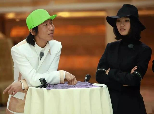 白百何出轨事件，白百何被曝出轨原因（被爆泰国当街揉臀）