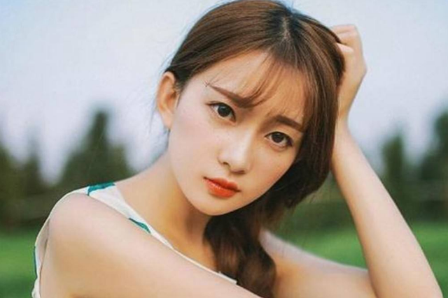 保持爱你，《保持爱你》中（女人在这些时刻保持冷淡）