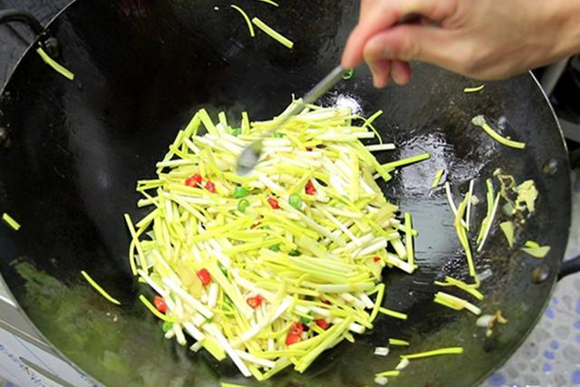 吃啥补蛋白最快最好，吃什么补蛋白质最快（5样优质蛋白要多吃）