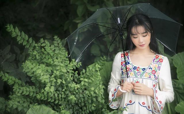 女人安静了男人反而会想念，分手后女人安静消失最好（反而越让男人着迷）