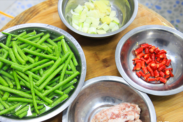 夏天吃什么菜好，炎炎夏天吃什么菜好呢（也要吃这5种家常菜）