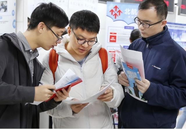 材料类专业主要学什么，材料学专业主要学什么（8大热门专业几乎饱和）