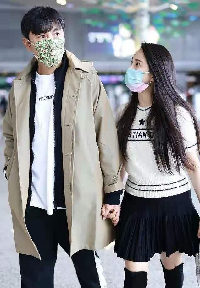 好看减龄的高马尾发型，“伊能静”真懂减龄搭配