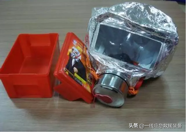 防护面罩的正确使用方法，防护面罩的正确使用方法图解（你更需要专业的防护工具——防烟防毒面罩）