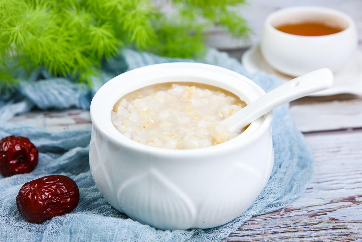 吸引人的美食标题(美食店怎么取名)