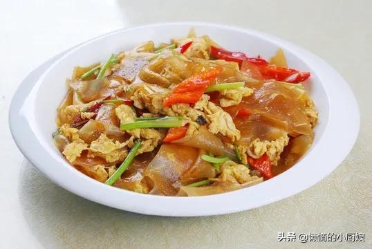 粉皮炒鸡蛋的做法，粉皮炒鸡蛋的做法大全（2块钱的粉皮拿来炒鸡蛋）