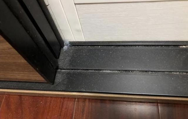 衣柜可以对着床吗，衣柜门可以对着床吗（含泪总结定制衣柜的10个要点）