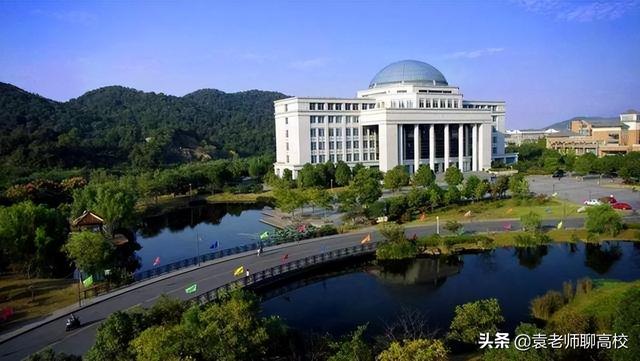 浙江理工大学怎么样，浙江理工大学有哪些专业和院系（浙江理工大学与上海理工大学）