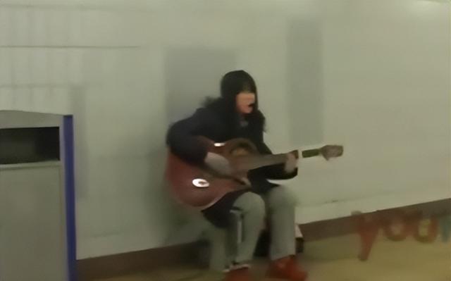 西单女孩 春晚，西单女孩任月丽捐款5万（11年前凭春晚走红,发誓要做第二个董明珠的