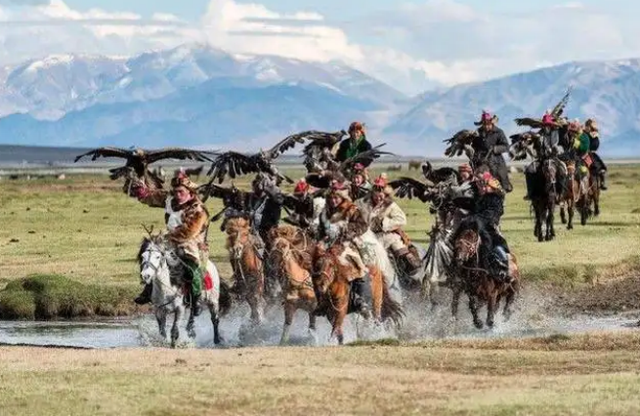 内蒙古接壤的省份，有几个省市和内蒙古接壤（1979年区划调整时）