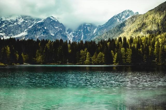 男人离婚了还会睡前妻么，男人一般对原配好还是二婚好（为什么很多夫妻到了中年就会分开睡）