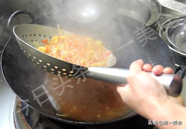 在家做水汆丸子汤，水汆丸子汤的家常做法视频（5道丸子汤做法）