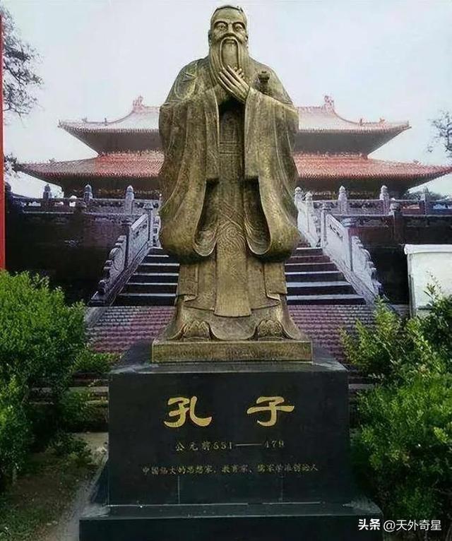有人真实的评价孔子，他乃万中无一的一个“人精”