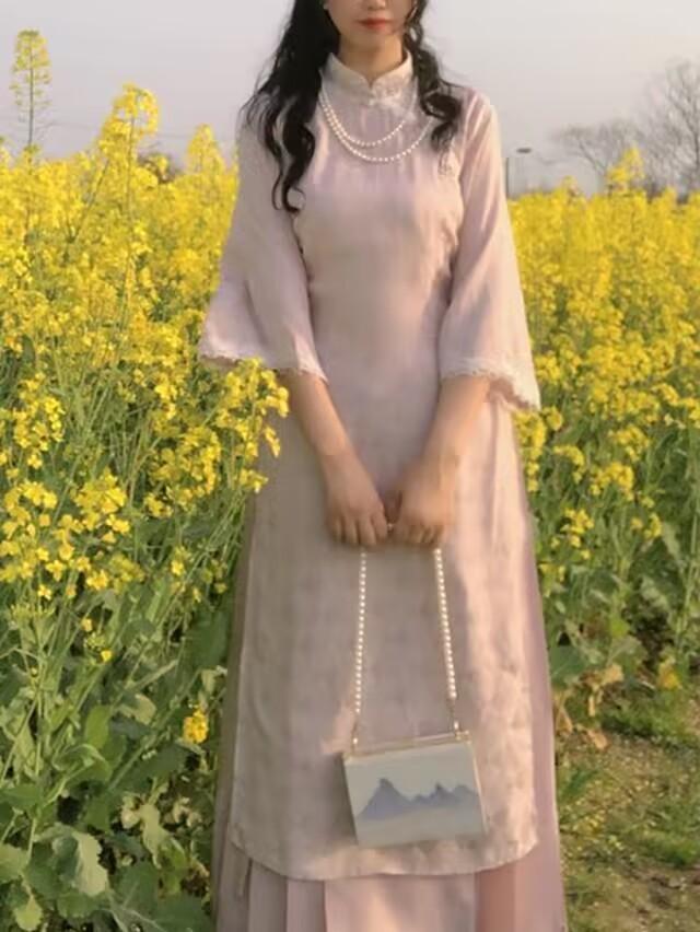 穿旗袍配什么发型，穿旗袍配什么发型年轻（下面马面裙”的穿法真美）