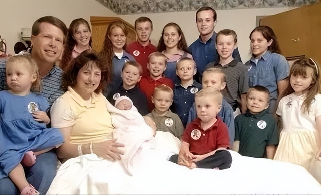 十大惊人奇闻怪事，十大奇闻趣事