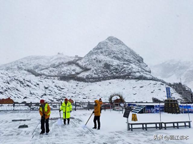 玉龙雪山十月份有雪吗，玉龙雪山现在9月有雪吗（玉龙雪山迎来今秋第一场雪）