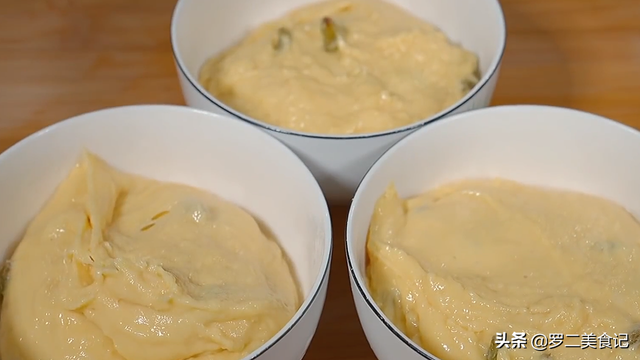 粉色蒸蛋糕的做法，粉色蛋糕怎么做（出锅松软又香甜）