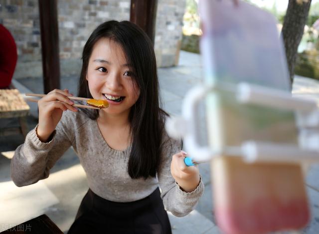 减肥动作瘦全身，瘦全身减肥方法（简简单单的7个燃脂动作）