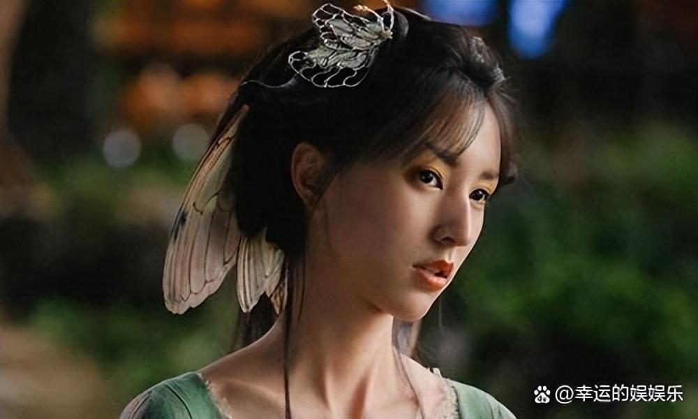 ***悦伊个人资料***悦伊个人资料显示:她是1995年