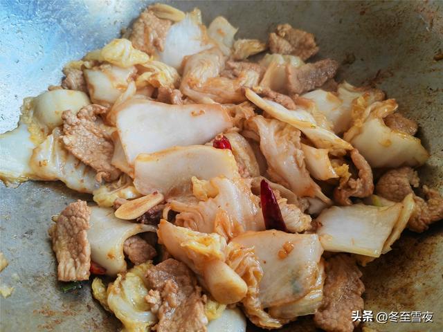 炒大白菜最简单的做法，白菜的18种家常做法（白菜这样搭配做）