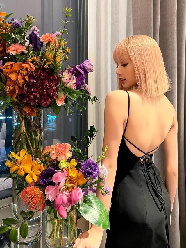 脑门大适合什么发型，脑门大适合啥发型（怎样才能找到适合自己的那款）