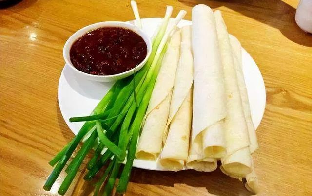 山东的特色美食，全山东十大特色美食（盘点10种山东当地的特色美食）