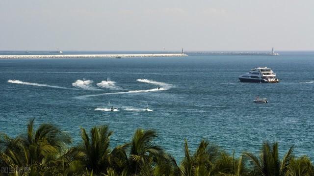 介绍海南美景的一段话，描写海南风景优美的句子（秀美的海南）