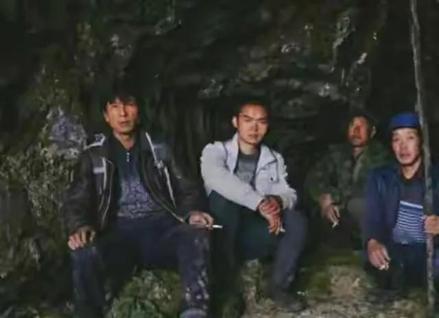 一般燕窝的价格多少钱一克，燕窝通常多少钱一克（儿子却上工地也不学采燕窝）