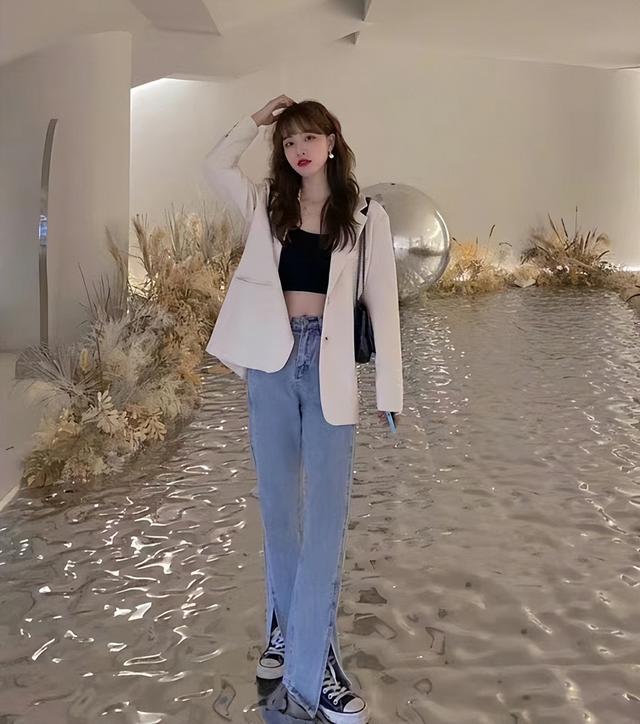 春天穿什么衣服，春季穿什么衣服合适（穿好这几件经典款就足够）