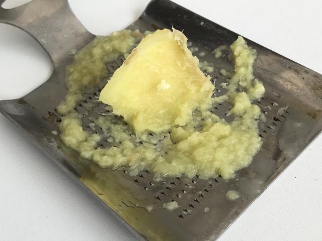 姜水蜂蜜做法，姜蜂蜜水的做法（姜和蜂蜜就能解决）