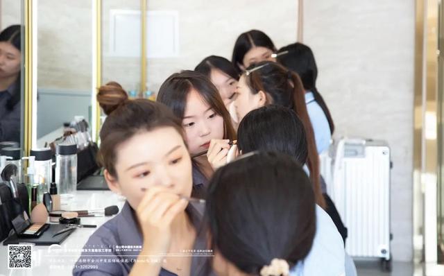 女生可以学什么技能，女人学习什么技能好（又一个宝藏专业被发现了）