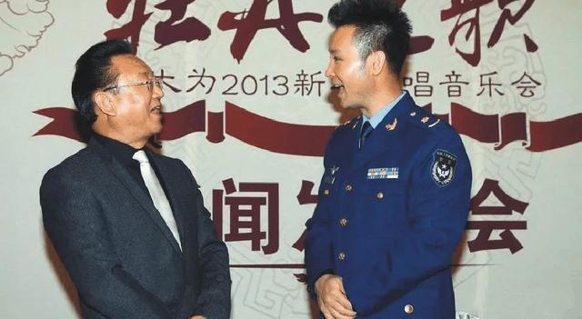 不仅名气大，军衔也高到吓人！这12个明星，个个一身正气堪称清流