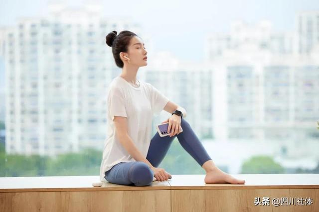 最简单的室内锻炼身体方法，室内锻炼体能的方法（学会这6种室内锻炼法）