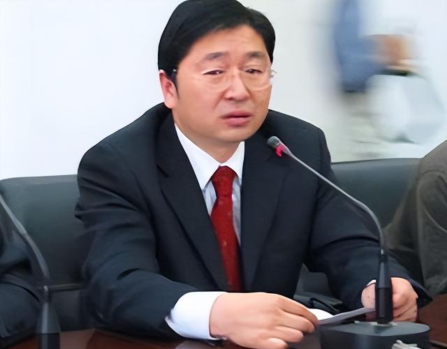 义乌大山里的富人村，翁荣金靠卖袜子成为义乌知名富豪